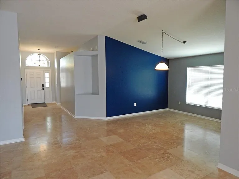 6367 Bridgecrest Dr — Photo 4