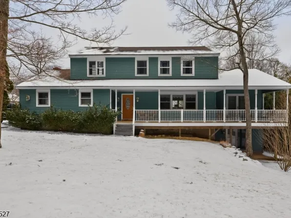 30 Tanglewood Dr, Vernon Twp., NJ 07422