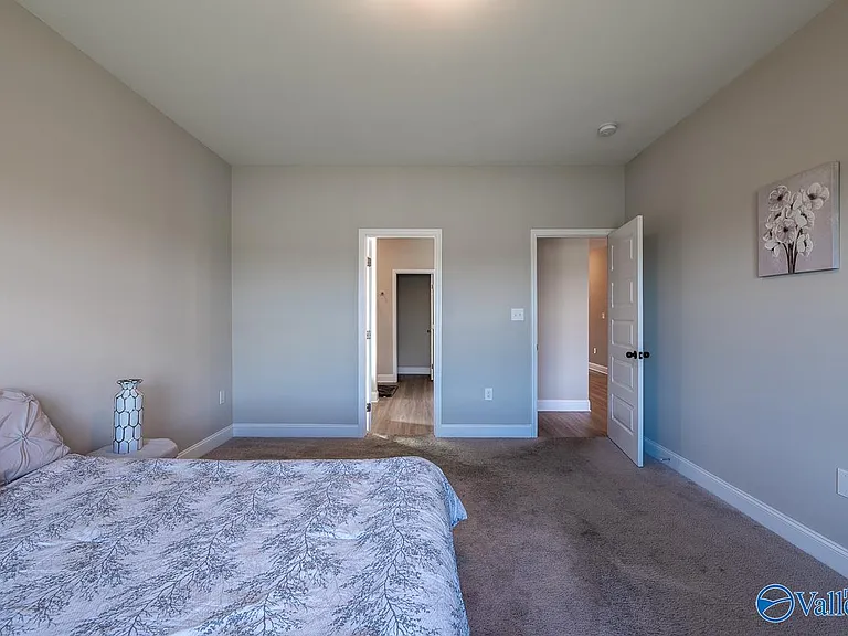 106 Elaina Grey Ct — Photo 11