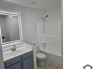 516 Gloucester Ct, Middle River, MD 21220