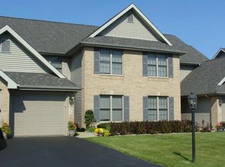 1512 Lakewood Ln, Schererville, IN 46375
