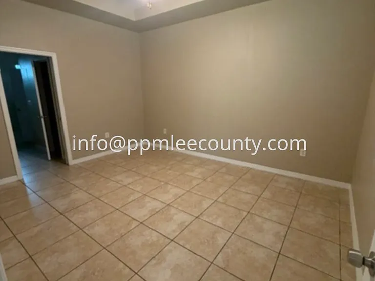 1841 NW 20th Ave — Photo 6
