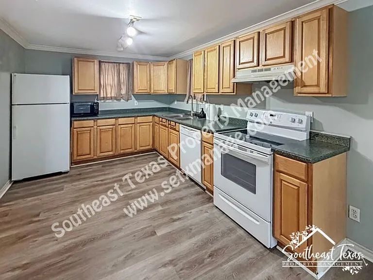 345 Marceline Blvd — Photo 6