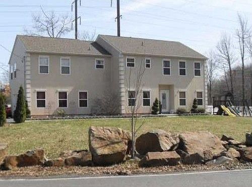 1st image of 421 Black Horse Ln