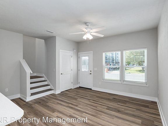 4th image of 1365 NW 6th Ave