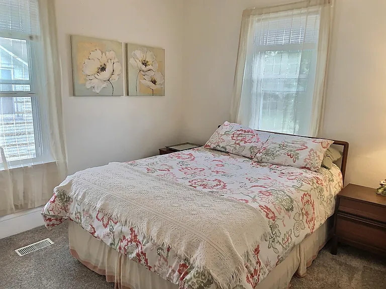535 W Wisconsin St — Photo 17