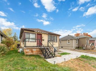 1223 Kitchener Ave #B, Ottawa, ON K1V 6W4