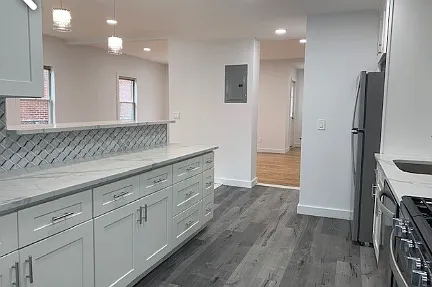 500 Vanderbilt Ave #2 — Photo 8