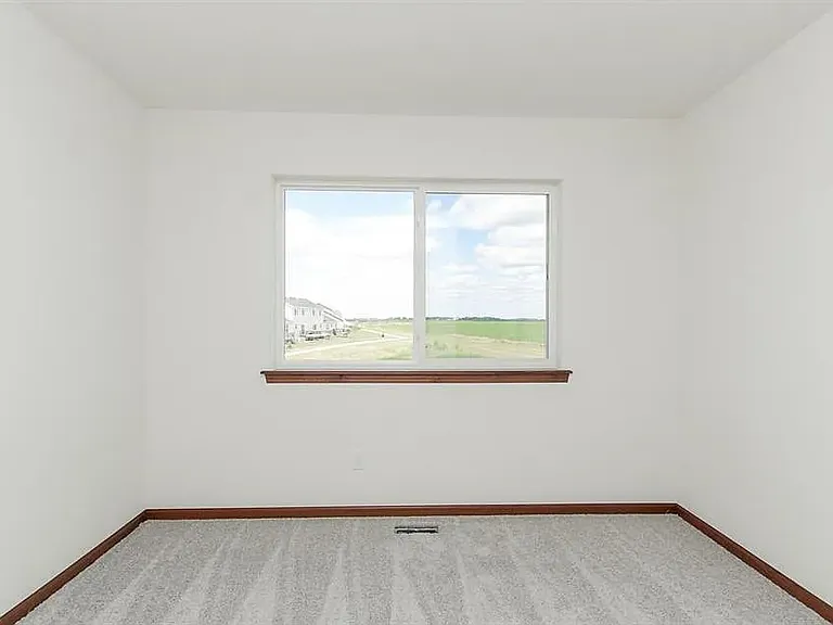 3703 English Glen Ave — Photo 20