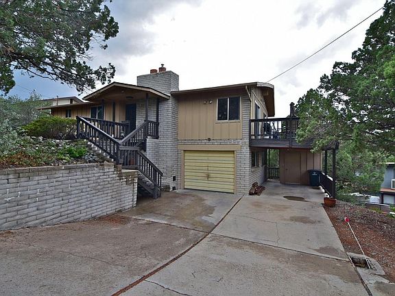 4th image of 410 Hillcrest Dr