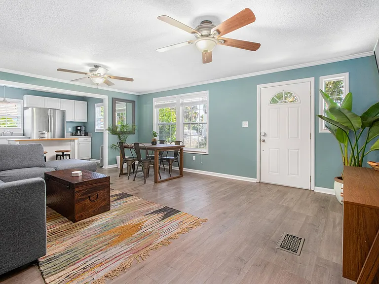1107 Ruth Ave — Photo 4