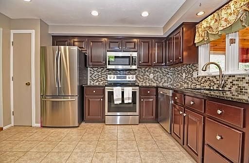 2nd image of 30 Tanglewood Dr