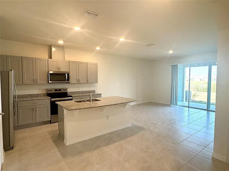 1492 Isleta Loop — Photo 2