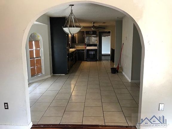 2nd image of 3701 Friendswood Dr