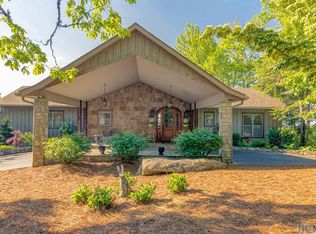 851 Cowee Ridge Rd, Highlands, NC 28741