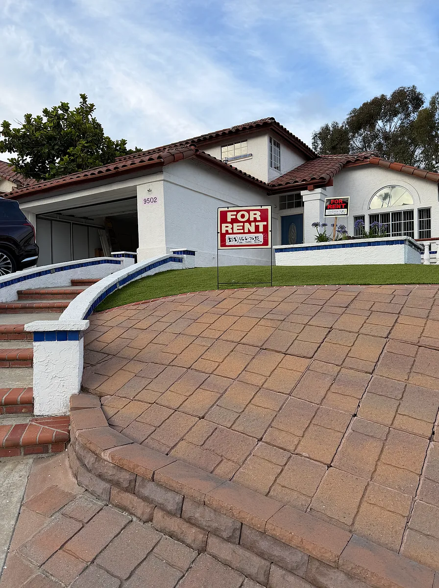Building Photo - 9502 Stargaze Ave