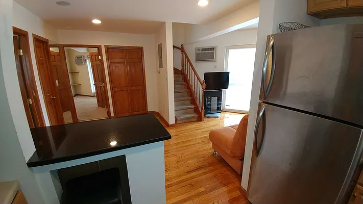 Rented by Metro Garden Realty NYC | media 17