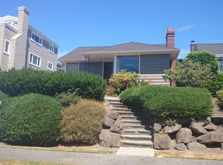 2406 Rosemont Pl W, Seattle, WA 98199