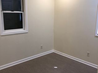 1938 S 1st St, Springfield, IL 62704