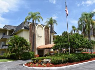 4780 Cove Cir APT 104, Saint Petersburg, FL 33708