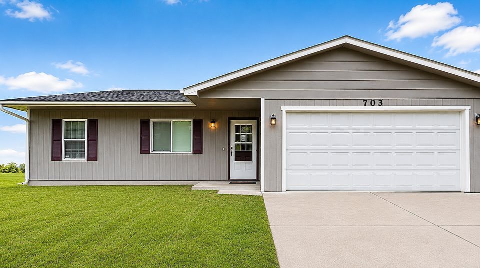 1st image of 703 Jerry Dr
