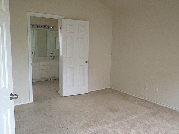 5th image of 16919 Great Oaks Glen Dr