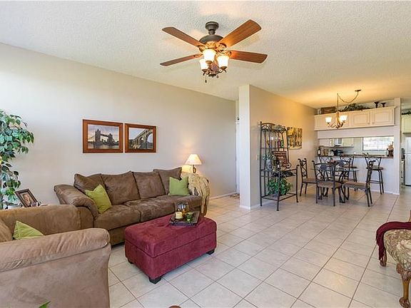 5th image of 105 Laurel Cove Way