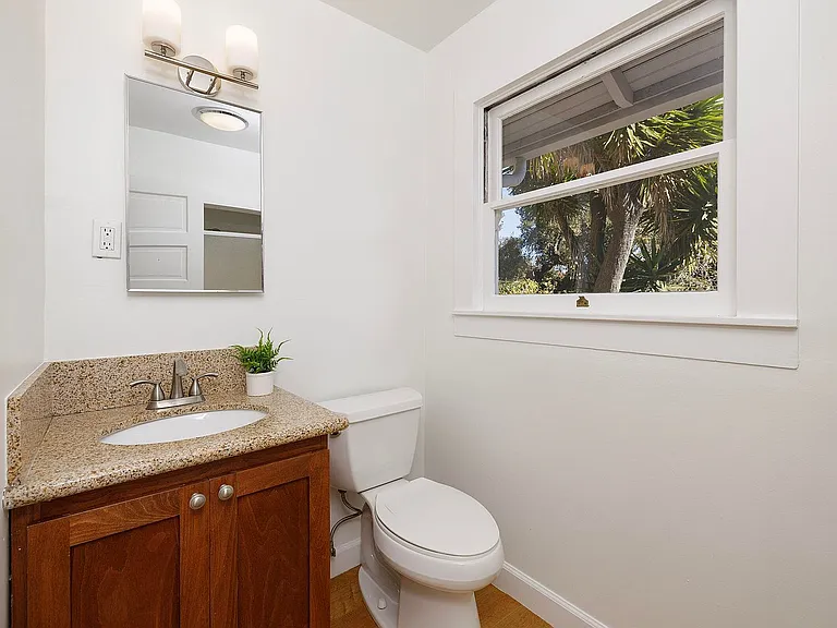 426 E Valerio St — Photo 13
