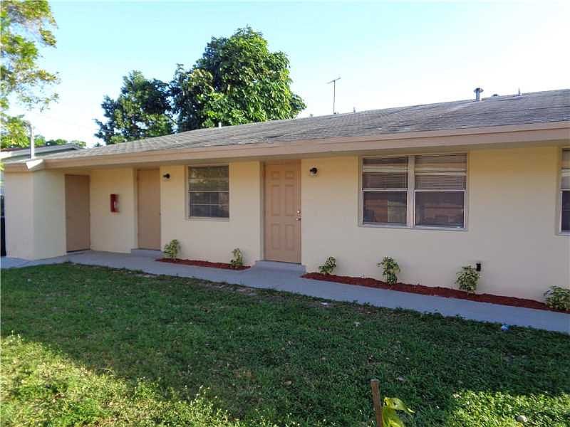 1st image of 3640 NE 1st Ave