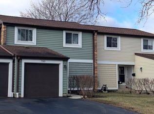 700 Lakeside Circle Dr, Wheeling, IL 60090