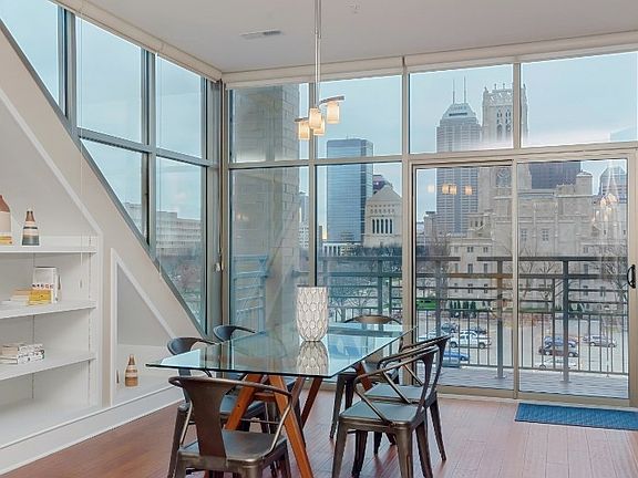 5th image of 802 N Meridian St Unit 404