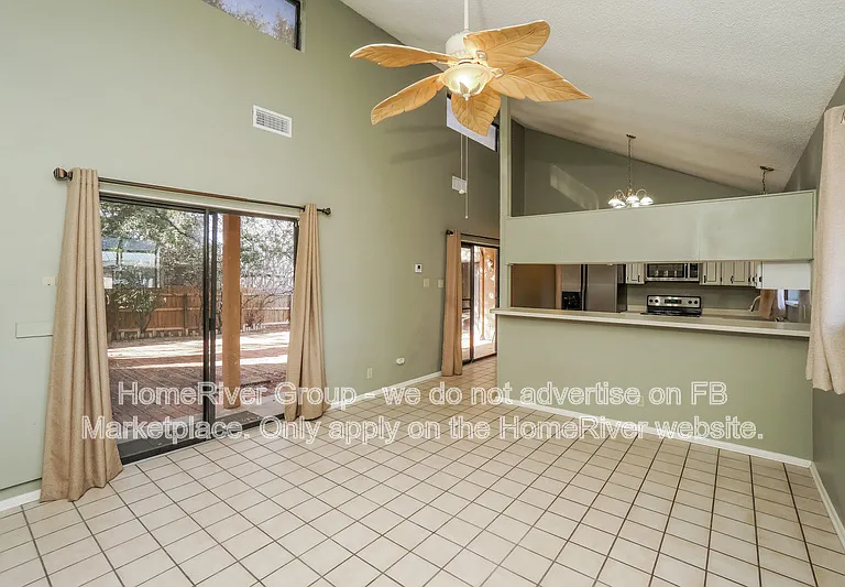 8823 Wellesley Manor Dr — Photo 3