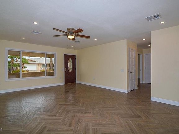 4th image of 13035 W La Terraza Dr