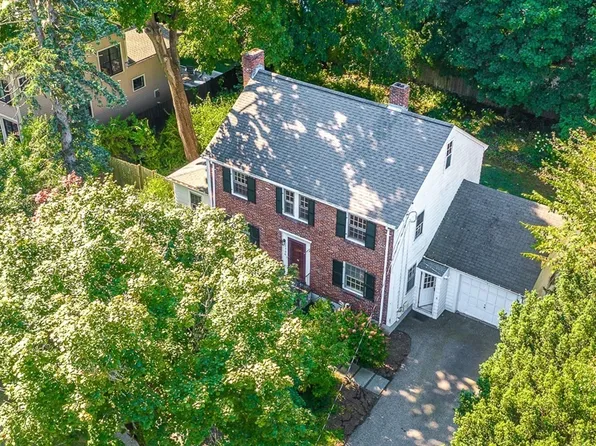 1736 Commonwealth Ave, Newton, MA 02465