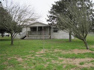 5633 Ridgewood Rd, Sealy, TX 77474