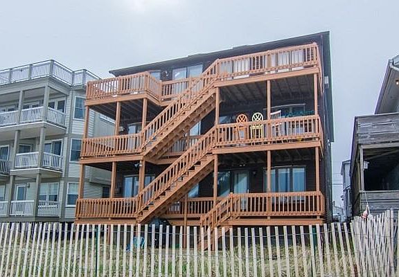 4th image of 75 Atlantic Ave Unit 2