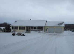 4395 Mahanna Rd, Bemus Pt, NY 14712