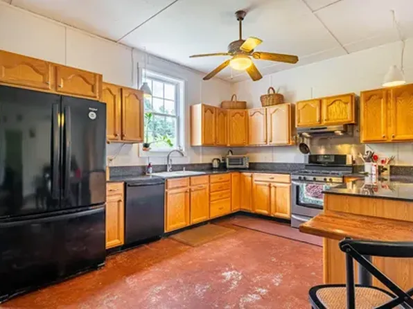 386 Fox Run, Siler City, NC 27344