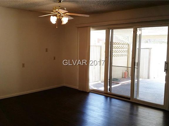 4th image of 6761 Holmby Ave APT A