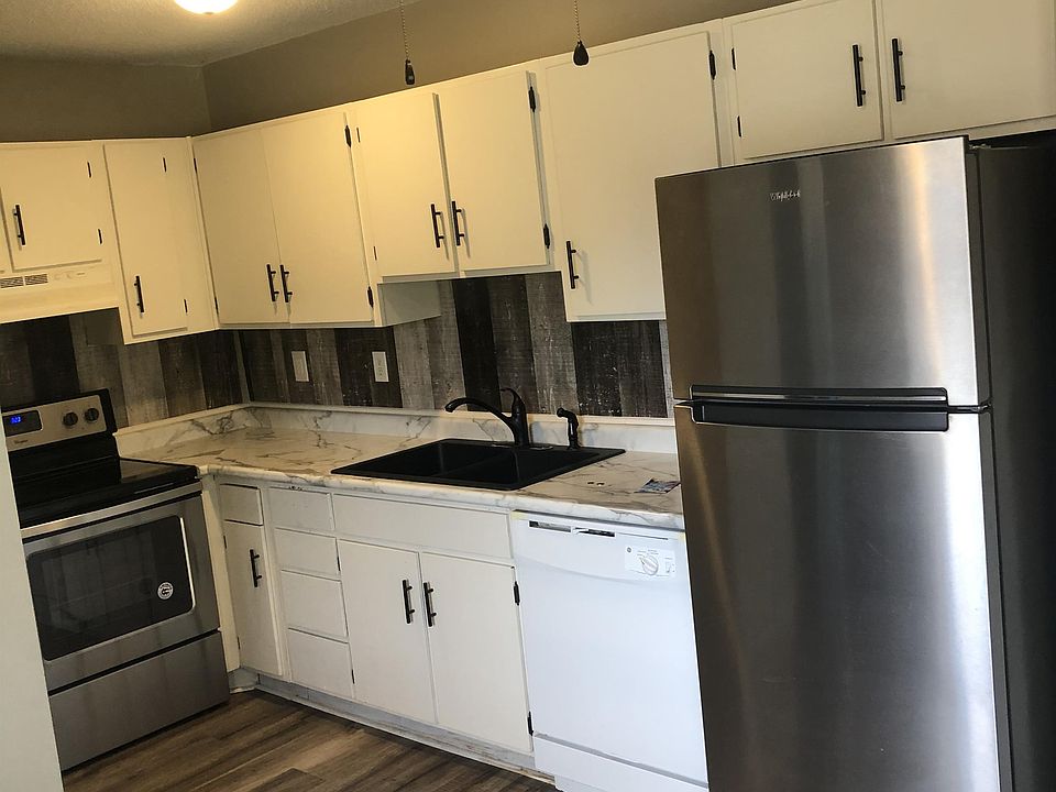 1st image of 2709 N Kaster Ct #1