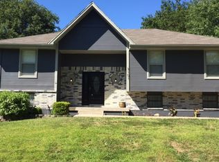 3101 SW McDaniels St, Blue Springs, MO 64015
