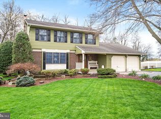 457 Walker Ave, Ewing, NJ 08628