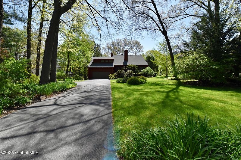 2nd image of 11 Orchard Park Drive