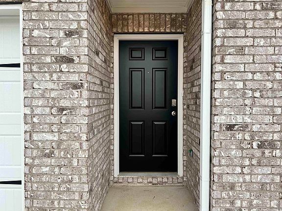 2nd image of 3505 Sweet Gum St
