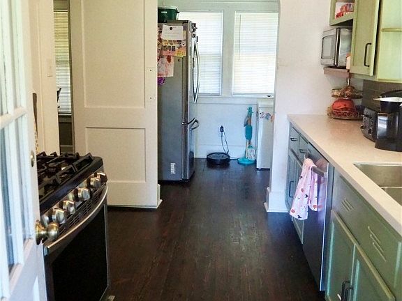 5th image of 118 Sheridan St