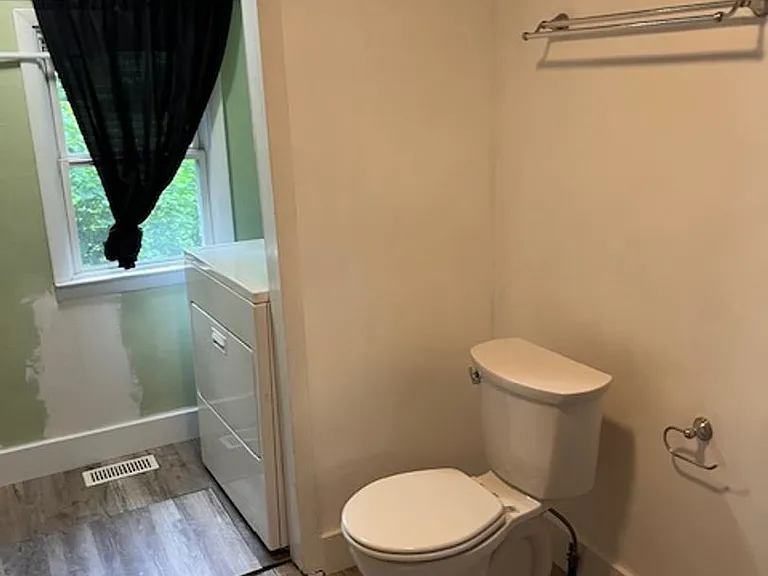 2428 S Madison St — Photo 3
