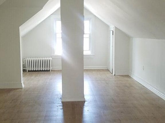 3rd image of 10 Arbor St #2