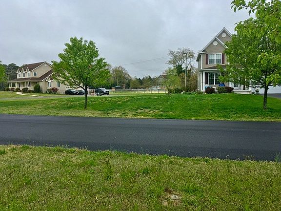 2nd image of 6 Ernest Winfield Dr