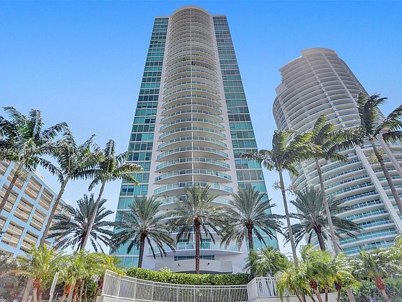 4th image of 2101 Brickell Ave APT 2506