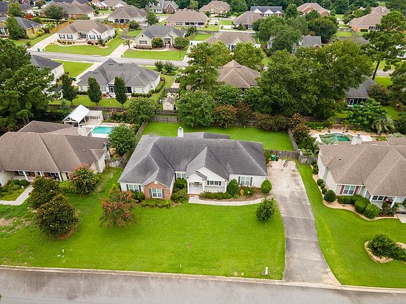 2nd image of 3626 Victoria Dr